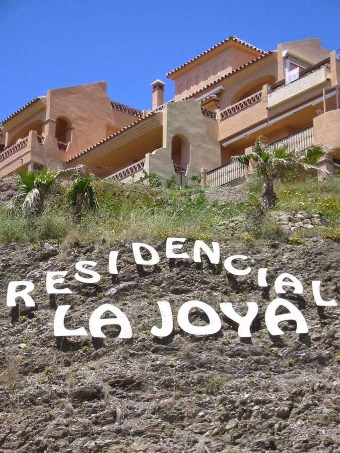 Populær ferieleilighetet. Like ved sjøen. Meget tiltalende område