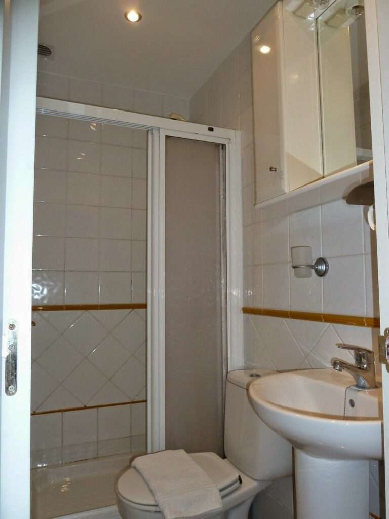 Populær ferieleilighetet. Like ved sjøen. Meget tiltalende område