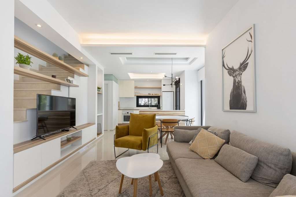 Nytt familiehus med stort basseng og nærhet til det meste - 30 minutter fra Alicante, 10 minutter til strand!