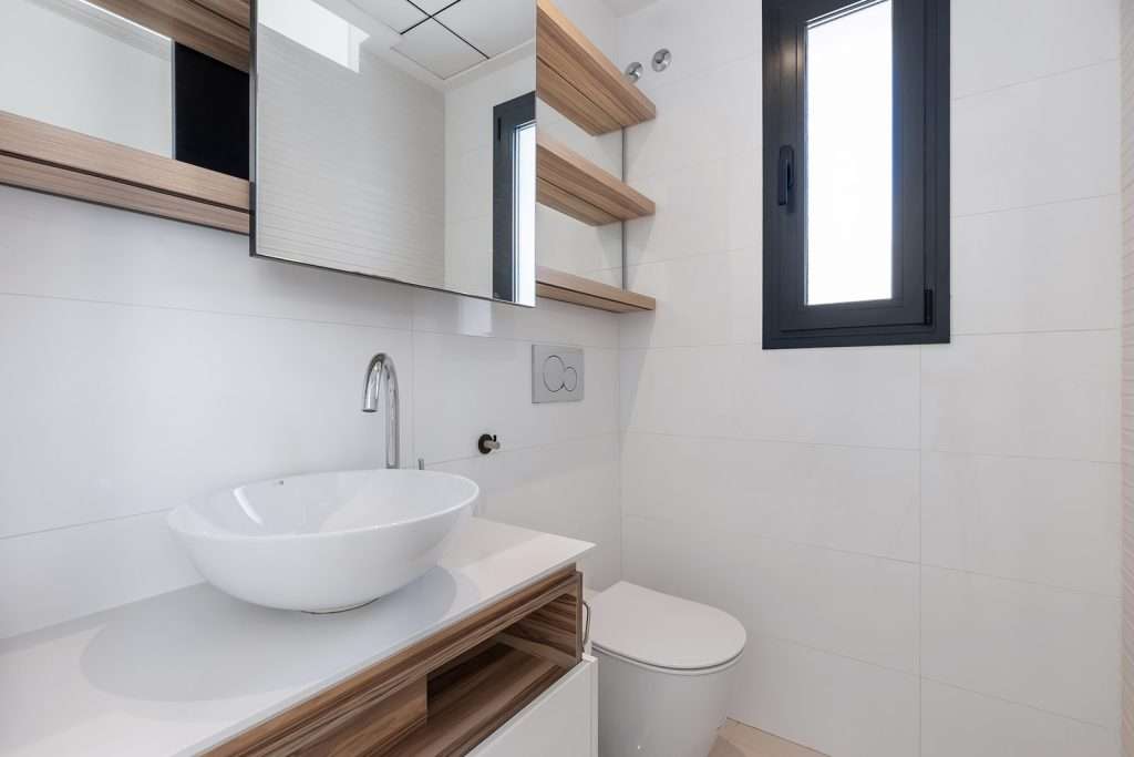 Nytt familiehus med stort basseng og nærhet til det meste - 30 minutter fra Alicante, 10 minutter til strand!