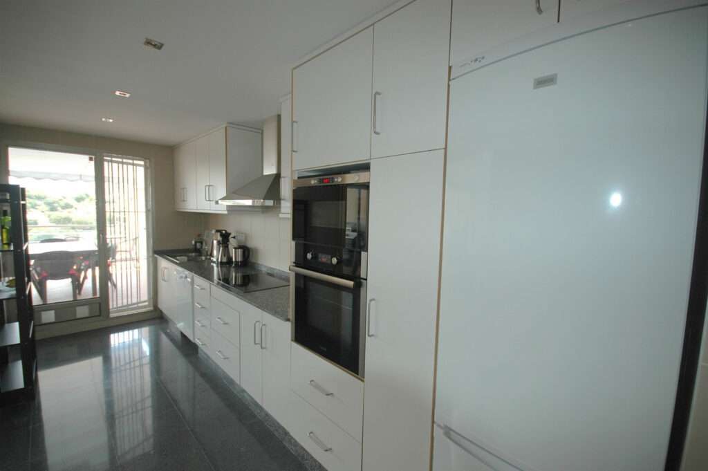 Moderne leilighet med havutsikt til leie i Alicante, El Campello