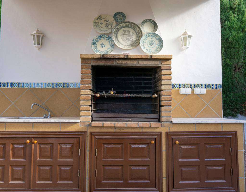 Unik villa med MEGET sentral beliggenhet - midt i hjertet av Quesada