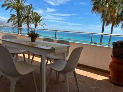 Great Apartment facing the sea