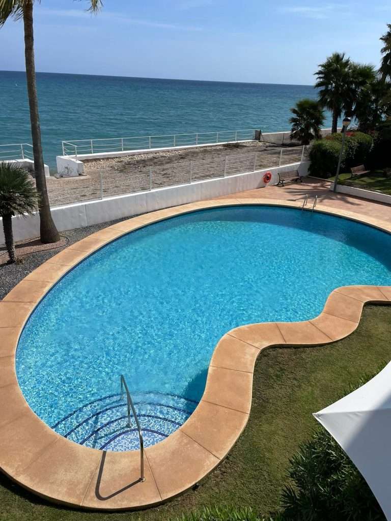 Great Apartment facing the sea